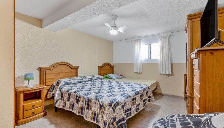 Resale - Chalet - Torrevieja - Rocio del Mar