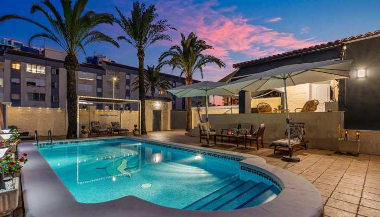 Resale - Chalet - Torrevieja - Rocio del Mar