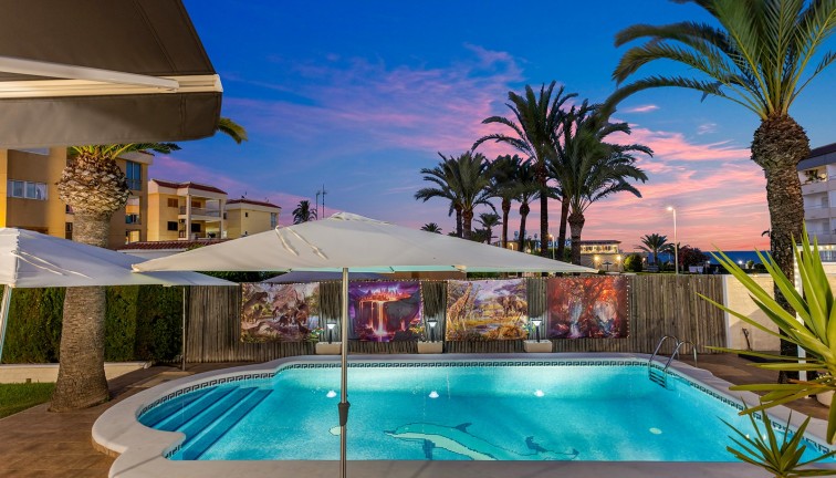 Resale - Chalet - Torrevieja - Rocio del Mar