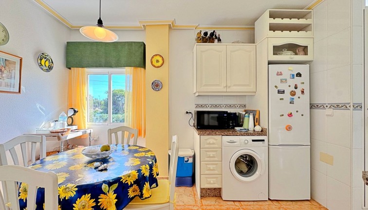 Återförsäljning - Lägenhet - Orihuela Costa - La Zenia