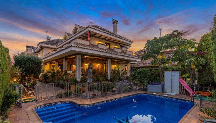 Jälleenmyynti - Erillistalo - Torrevieja - La veleta