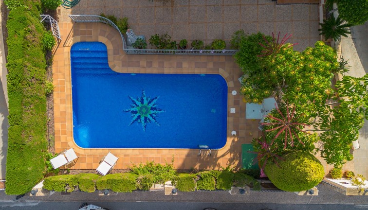 Jälleenmyynti - Erillistalo - Torrevieja - La veleta