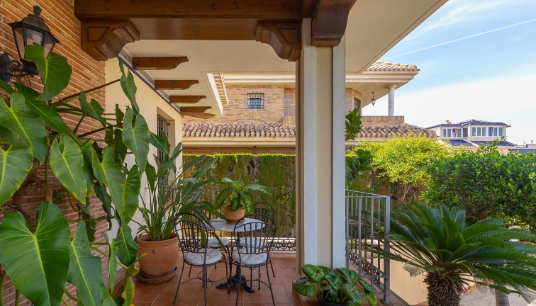 Jälleenmyynti - Erillistalo - Torrevieja - La veleta