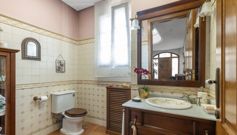 Jälleenmyynti - Erillistalo - Torrevieja - La veleta