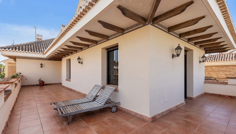 Jälleenmyynti - Erillistalo - Torrevieja - La veleta