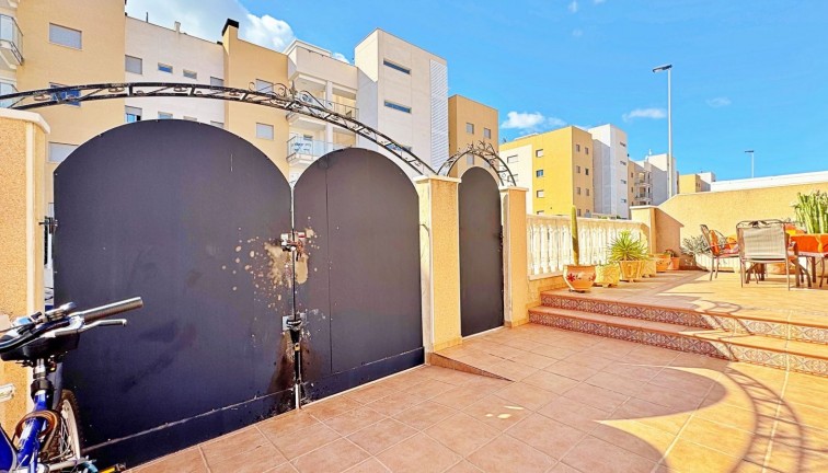 Resale - Semi-Detached - Orihuela Costa - Villamartín