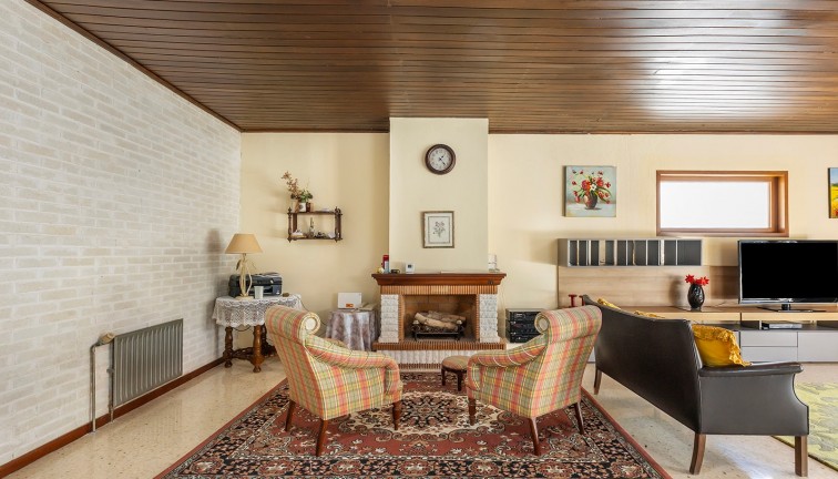 Resale - Chalet - Orihuela Costa - Villamartín