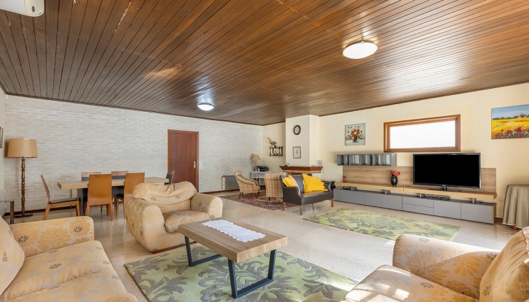 Resale - Chalet - Orihuela Costa - Villamartín