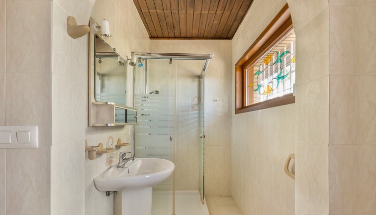 Resale - Chalet - Orihuela Costa - Villamartín