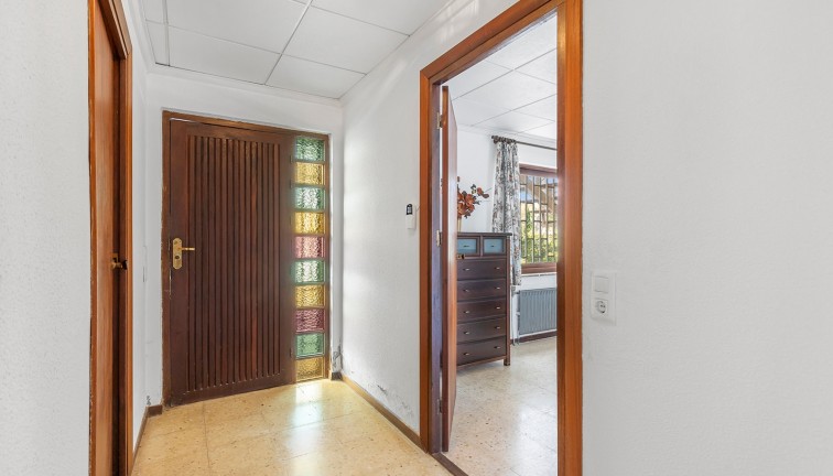 Resale - Chalet - Orihuela Costa - Villamartín