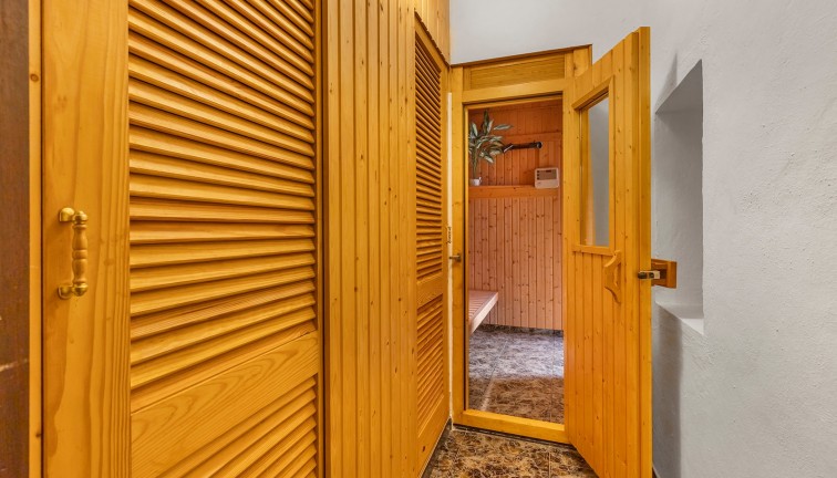 Resale - Chalet - Orihuela Costa - Villamartín