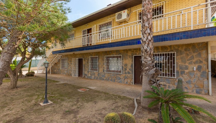 Resale - Chalet - Orihuela Costa - Villamartín