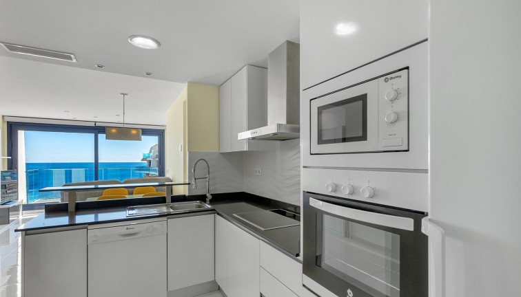 Resale - Apartment - Top Floor Apartment - Torrevieja - Punta Prima