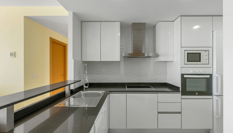 Resale - Apartment - Top Floor Apartment - Torrevieja - Punta Prima