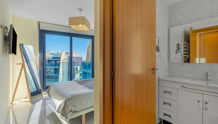 Resale - Apartment - Top Floor Apartment - Torrevieja - Punta Prima