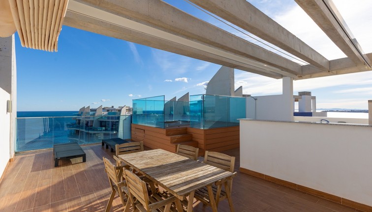 Resale - Apartment - Top Floor Apartment - Torrevieja - Punta Prima