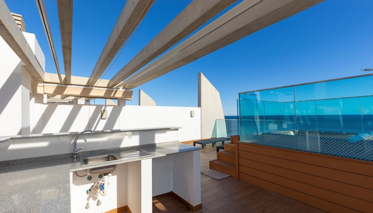 Resale - Apartment - Top Floor Apartment - Torrevieja - Punta Prima
