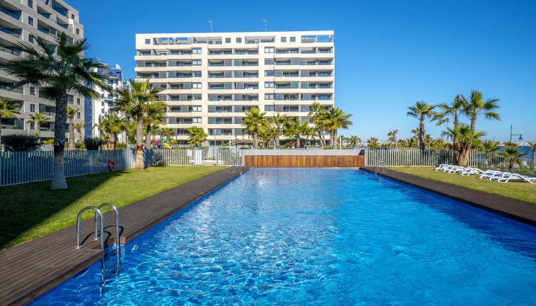 Resale - Apartment - Top Floor Apartment - Torrevieja - Punta Prima