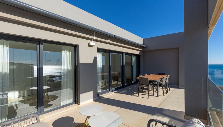 Resale - Apartment - Top Floor Apartment - Torrevieja - Punta Prima