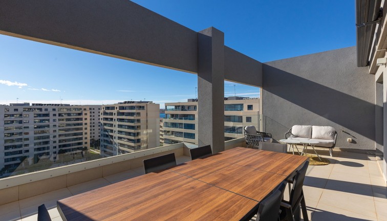 Resale - Apartment - Top Floor Apartment - Torrevieja - Punta Prima