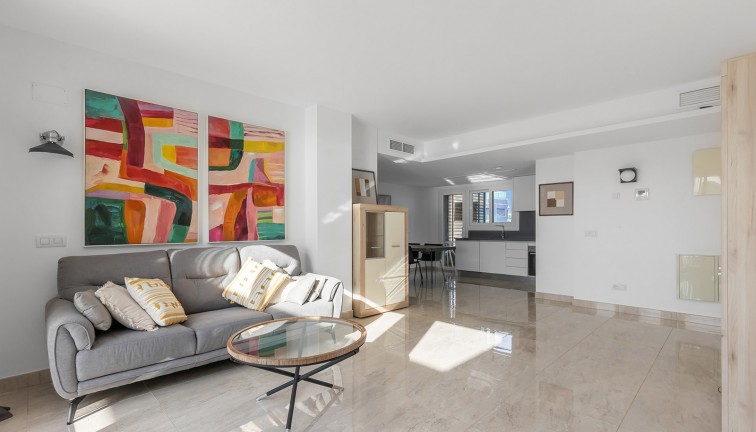 Resale - Apartment - Top Floor Apartment - Torrevieja - Punta Prima