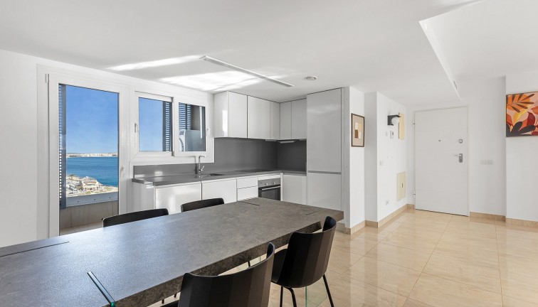 Resale - Apartment - Top Floor Apartment - Torrevieja - Punta Prima