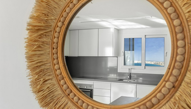 Resale - Apartment - Top Floor Apartment - Torrevieja - Punta Prima