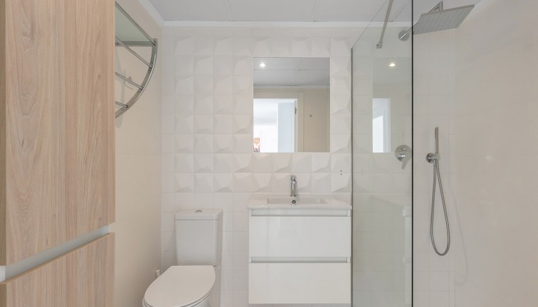 Resale - Apartment - Top Floor Apartment - Torrevieja - Punta Prima