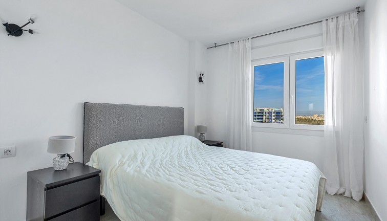 Resale - Apartment - Top Floor Apartment - Torrevieja - Punta Prima