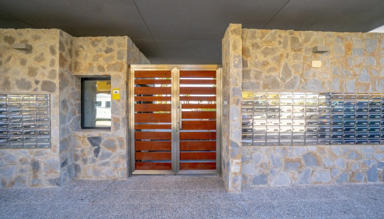 Resale - Apartment - Top Floor Apartment - Torrevieja - Punta Prima