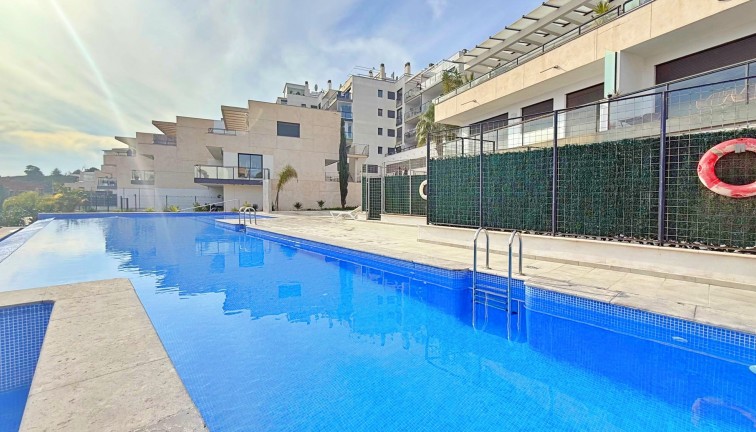 Resale - Apartment - Orihuela Costa - Campoamor