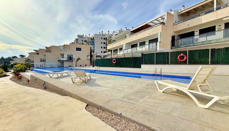 Resale - Apartment - Orihuela Costa - Campoamor