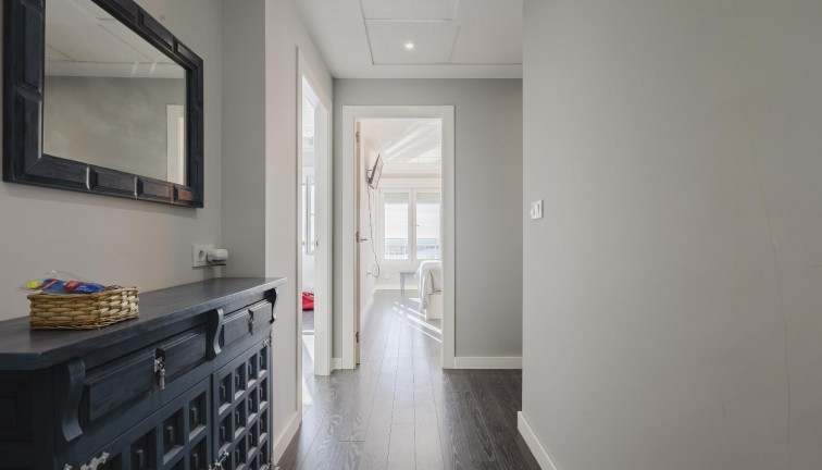 Jälleenmyynti - Asunto - Torrevieja - Acequion