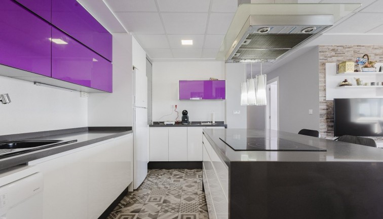 Jälleenmyynti - Asunto - Torrevieja - Acequion