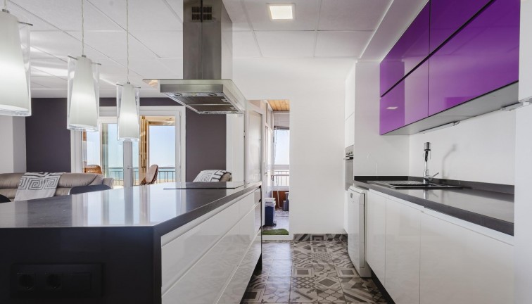 Jälleenmyynti - Asunto - Torrevieja - Acequion