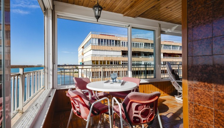 Jälleenmyynti - Asunto - Torrevieja - Acequion