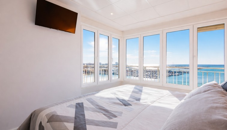 Jälleenmyynti - Asunto - Torrevieja - Acequion