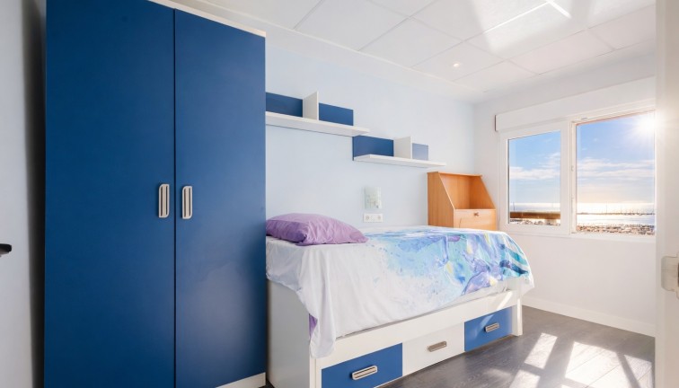 Jälleenmyynti - Asunto - Torrevieja - Acequion