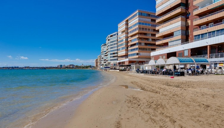 Jälleenmyynti - Asunto - Torrevieja - Acequion