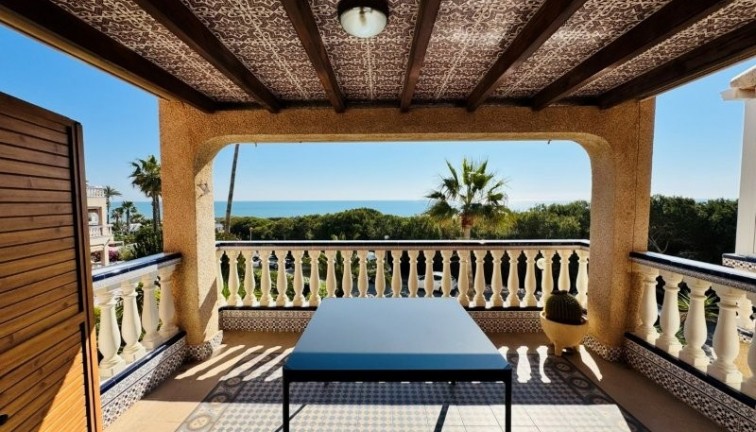 Reventa - Apartamento dúplex - Guardamar del Segura