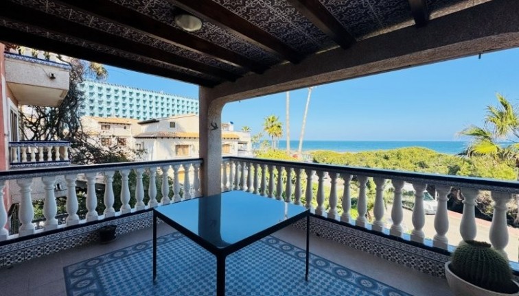 Reventa - Apartamento dúplex - Guardamar del Segura