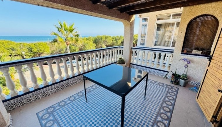 Reventa - Apartamento dúplex - Guardamar del Segura