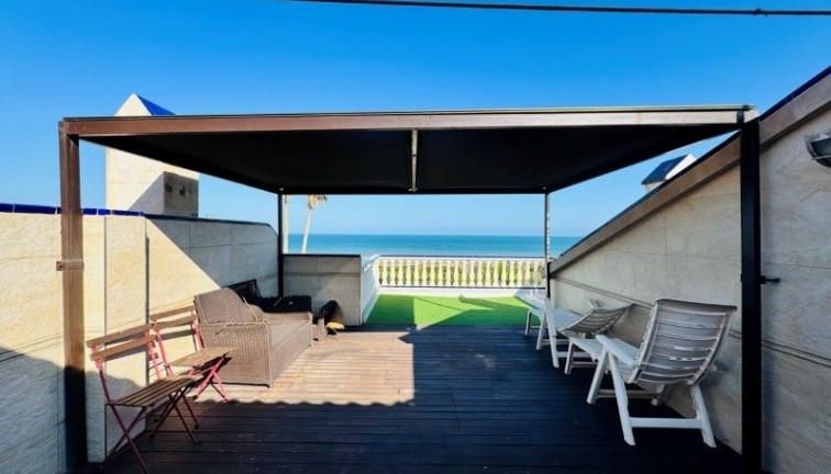 Reventa - Apartamento dúplex - Guardamar del Segura