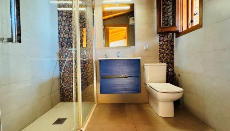 Reventa - Apartamento dúplex - Guardamar del Segura