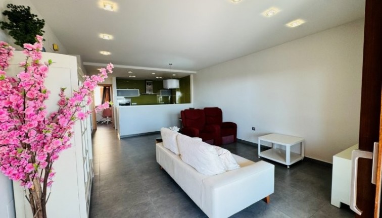 Reventa - Apartamento dúplex - Guardamar del Segura