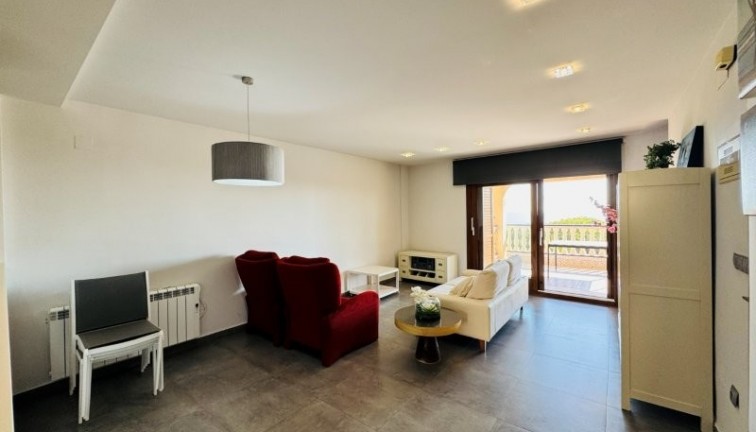 Reventa - Apartamento dúplex - Guardamar del Segura