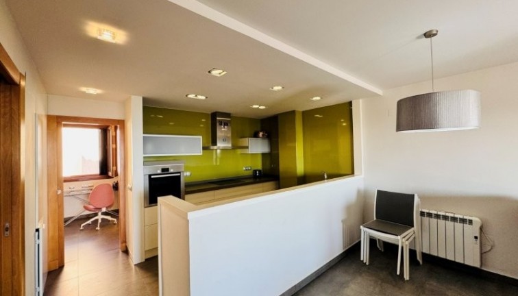 Reventa - Apartamento dúplex - Guardamar del Segura