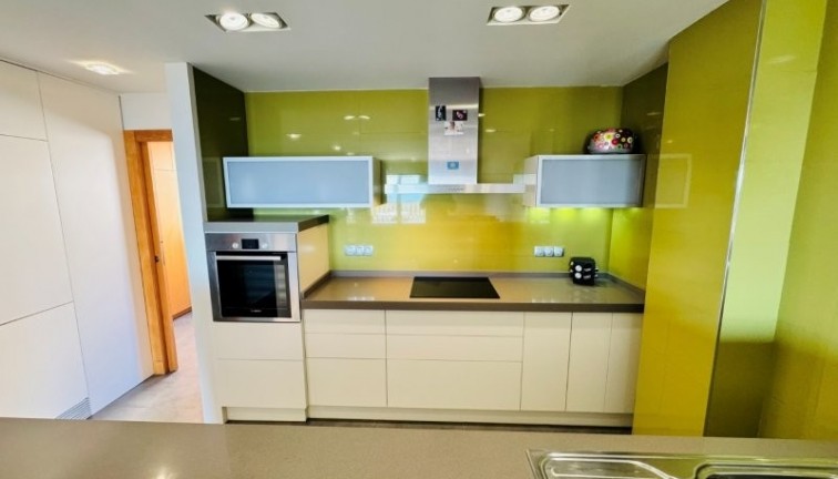 Reventa - Apartamento dúplex - Guardamar del Segura