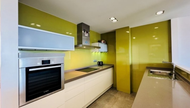 Reventa - Apartamento dúplex - Guardamar del Segura
