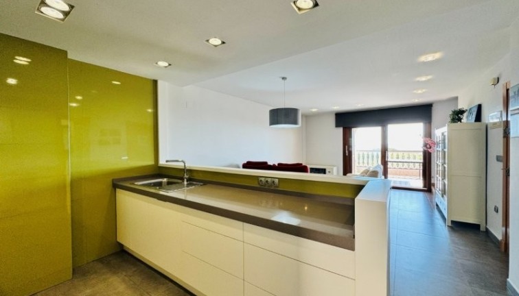 Reventa - Apartamento dúplex - Guardamar del Segura